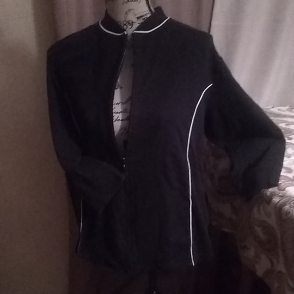 Pacer Jacket - Picture 2 of 8